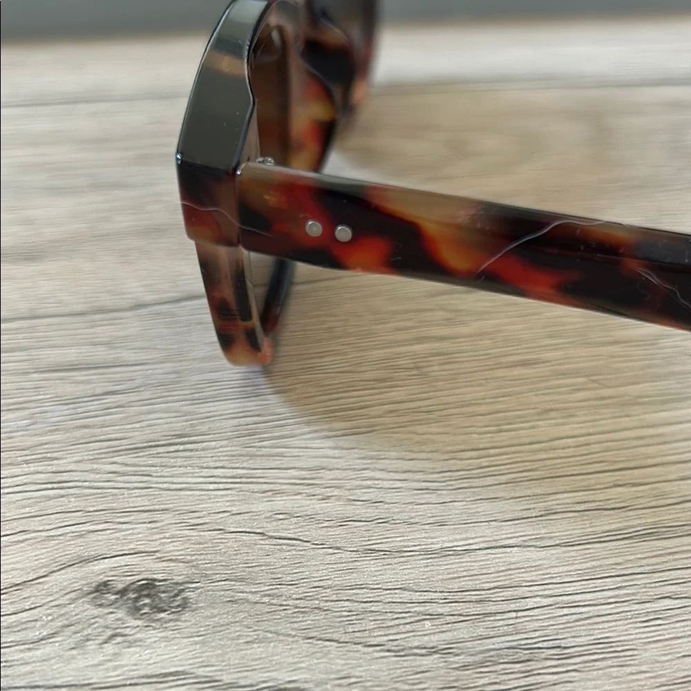 NWT Men’s Retro Tortoise Square Sunglasses Brown Tint Lens